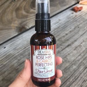 SheaTerra Rose Hips & Carrot Perfecting Face Serum